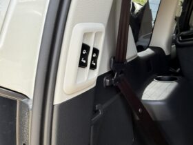 
									TOYOTA Land Cruiser Prado TX L Package Pearl White 2023′ DFBQG full								