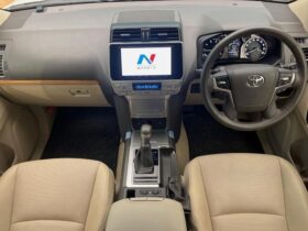 
									TOYOTA Land Cruiser Prado TX L Packet Matte Black Ed Pearl White 2023′ DFJMO full								