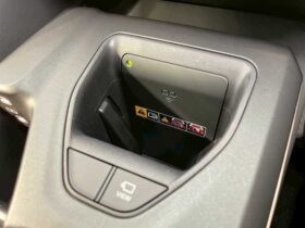 
									TOYOTA Crown CrossOver G Advanced Leather Package Black 2023′ DFK0X full								