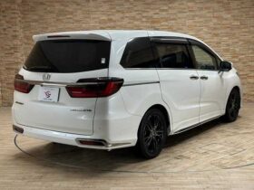 
									Honda Odyssey Absolute EX Pearl White 2021′ DFK3D full								