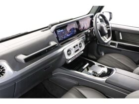 
									Mercedes-Benz G Class G450d Launch Edition (ISG) Pearl White 2024′ DFK5E full								