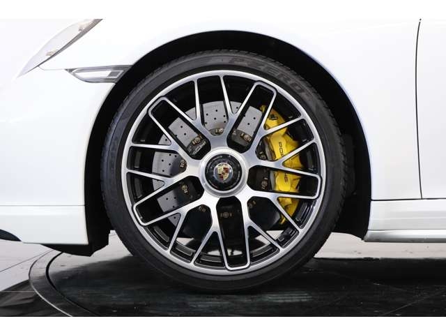 Porsche 911 Turbo S White 2014′ DFK5J