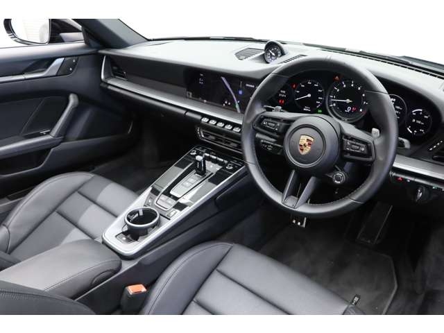 Porsche 911 Targa 4 Black 2022′ DFK9F