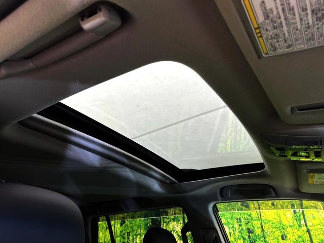 TOYOTA Land Cruiser Prado TX L Packet Matte Black Ed Pearl White 2023′ DHOUL