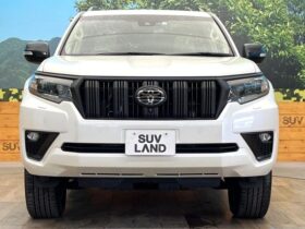 
									TOYOTA Land Cruiser Prado TX L Packet Matte Black Ed Pearl White 2023′ DHOZS full								