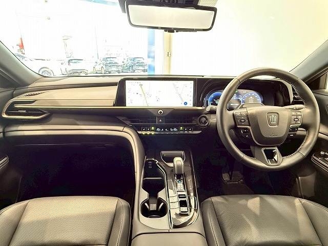 TOYOTA Crown Sport Z Pearl White 2024′ DHPUH