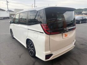 
									TOYOTA Noah Hybrid SZ  Comfort  DA Plus  Fda Pearl White 2025′ DHSS2 full								