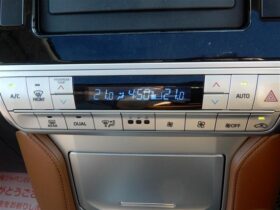 
									TOYOTA Land Cruiser Prado 2.8 TX L Package 70th Pearl White 2022′ DHSSG full								