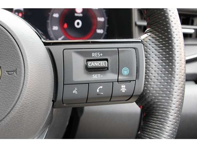 NISSAN AURA Nismo White/Black 2022′ DKOLV