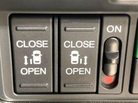 
									Honda Odyssey Absolute EX Pearl White 2020′ DLZH3 full								