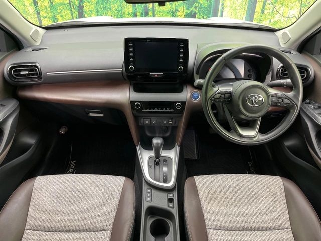 TOYOTA Yaris Cross Z Pearl White/Black 2021′ DLZUS