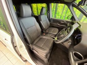 
									TOYOTA Voxy S-Z Pearl White 2025′ DM08P full								