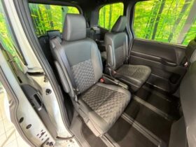 
									TOYOTA Voxy S-Z Pearl White 2025′ DM08P full								