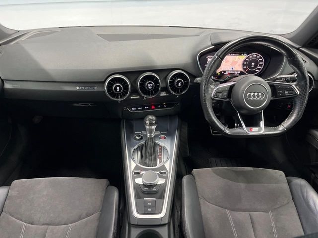 Audi TT 2.0TFSI Quattro S-Line Packet White 2017′ DM0P6