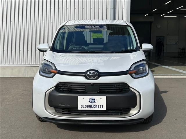 TOYOTA Sienta 1.5 Hybrid Z 7 Pearl White 2025′ DM325