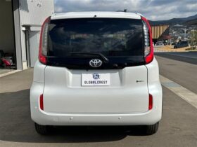 
									TOYOTA Sienta 1.5 Hybrid Z 7 Pearl White 2025′ DM325 full								