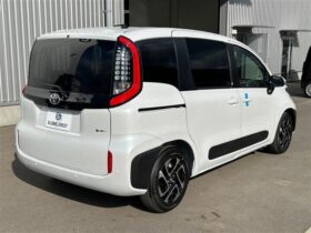 
									TOYOTA Sienta 1.5 Hybrid Z 7 Pearl White 2025′ DM325 full								