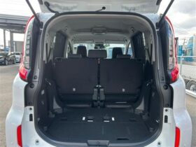 
									TOYOTA Sienta 1.5 Hybrid Z 7 Pearl White 2025′ DM325 full								