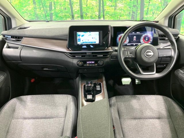 NISSAN AURA G Pearl White 2023′ DO4J3