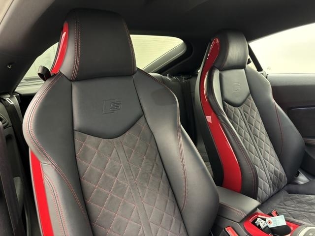 Audi TT S Line Competition Plus White 2022′ DO4O5