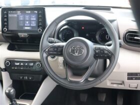 
									TOYOTA Yaris Z Pink 2022′ DO58V full								
