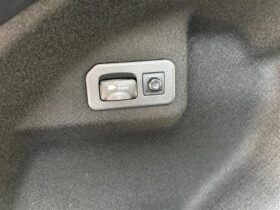 
									TOYOTA Corolla Touring 1.8HV Active Sport Pearl White 2025′ DO89M full								