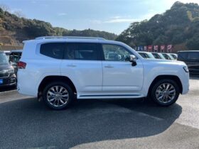 
									TOYOTA Land Cruiser Wagon 3.5 ZX JBL Sound 7 Person Pearl White 2023′ DO8CC full								