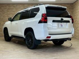 
									TOYOTA Land Cruiser Prado TX L Packet Matte Black Ed Pearl White 2022′ DQAO1 full								
