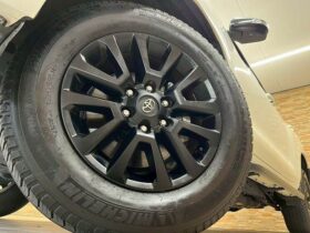 
									TOYOTA Land Cruiser Prado TX L Packet Matte Black Ed Pearl White 2022′ DQAO1 full								