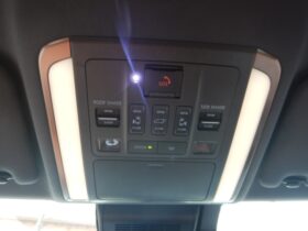 
									TOYOTA Vellfire Z Premier Pearl White 2023′ DS6PK full								