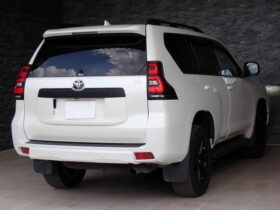 
									TOYOTA Land Cruiser Prado TX L Packet Matte Black Ed Pearl White 2023′ DS6R9 full								