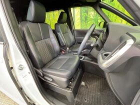 
									TOYOTA Noah S-Z Pearl White 2023′ DSFCD full								