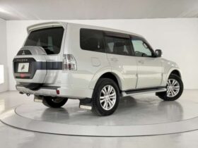 
									MITSUBISHI Pajero Super Exceeded Pearl White 2015′ DSFJ1 full								