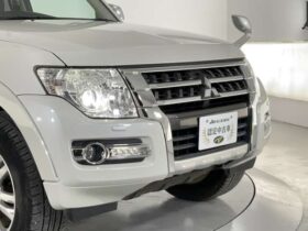 
									MITSUBISHI Pajero Super Exceeded Pearl White 2015′ DSFJ1 full								