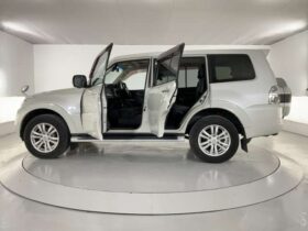 
									MITSUBISHI Pajero Super Exceeded Pearl White 2015′ DSFJ1 full								