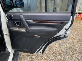
									MITSUBISHI Pajero Super Exceeded Pearl White 2015′ DSFJ1 full								
