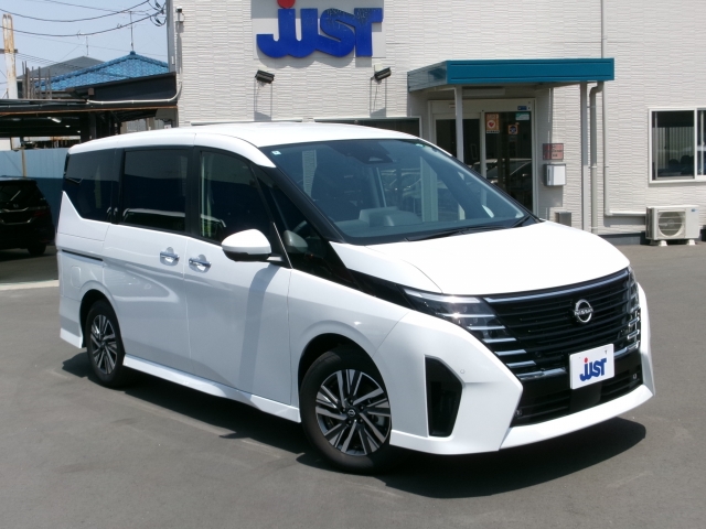 NISSAN Serena Highway Star V V Selection Pearl White 2024′ DSFPK