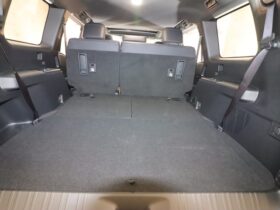 
									TOYOTA Land Cruiser Wagon VX Pearl White 2025′ DUBTX full								