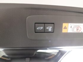 
									TOYOTA Land Cruiser Wagon VX Pearl White 2025′ DUBTX full								