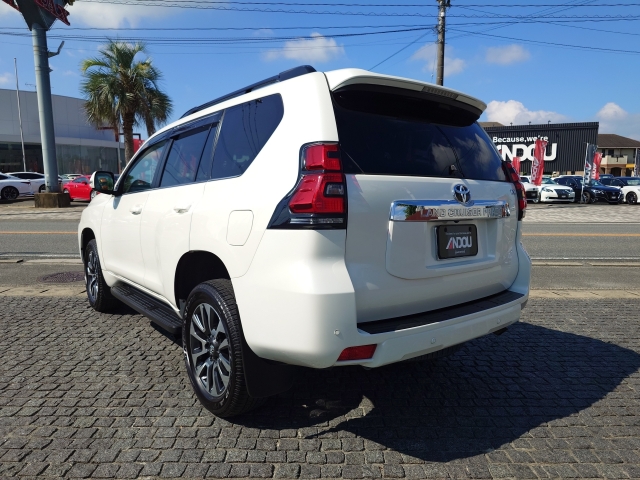TOYOTA Land Cruiser Prado TX L Package Pearl White 2023′ DUBZ6