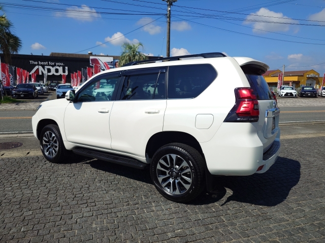 TOYOTA Land Cruiser Prado TX L Package Pearl White 2023′ DUBZ6