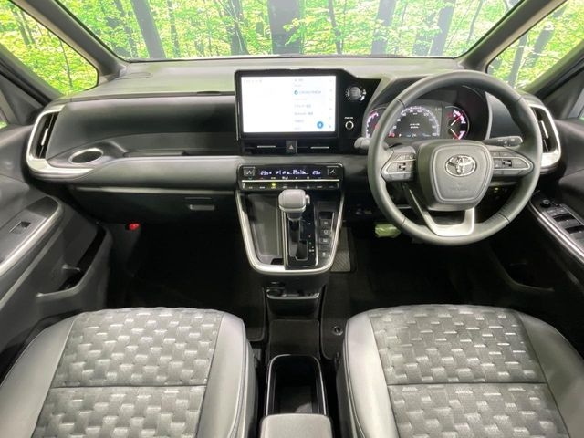 TOYOTA Voxy S-Z Pearl White 2024′ DUKEC