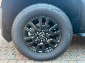 
									TOYOTA Land Cruiser Wagon VX Pearl White 2024′ DUKSA full								