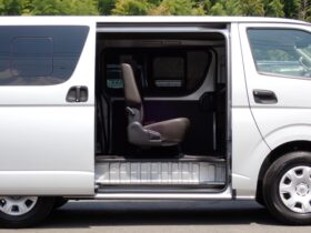 
									TOYOTA Hiace Van DX GL Package Long 5-Door Silver 2024′ DWOPT full								