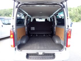 
									TOYOTA Hiace Van DX GL Package Long 5-Door Silver 2024′ DWOPT full								