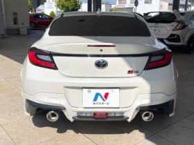 
									TOYOTA 86 RZ Pearl White 2023′ DWOWJ full								