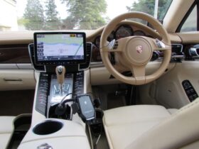 
									Porsche Panamera   Turbo   Alpine BIG – X11 Navigation   System Brown/Red 2010′ DWP38 full								