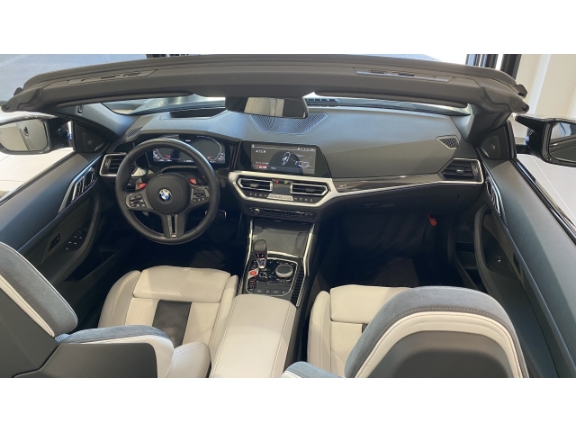 BMW M4 Competition M xDrive Black 2023′ DX44W