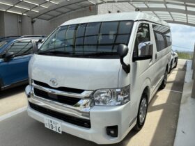 
									TOYOTA Hiace Wagon Wide GL Long Middle Roof Pearl White 2025′ DX44X full								