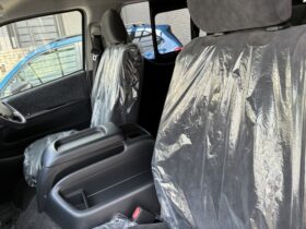 
									TOYOTA Hiace Wagon Wide GL Long Middle Roof Pearl White 2025′ DX44X full								